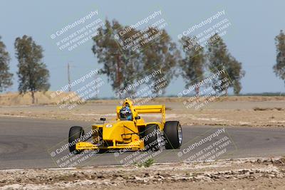 media/May-01-2022-CalClub SCCA (Sun) [[03a481c204]]/Group 6/Qualifying (I5)/